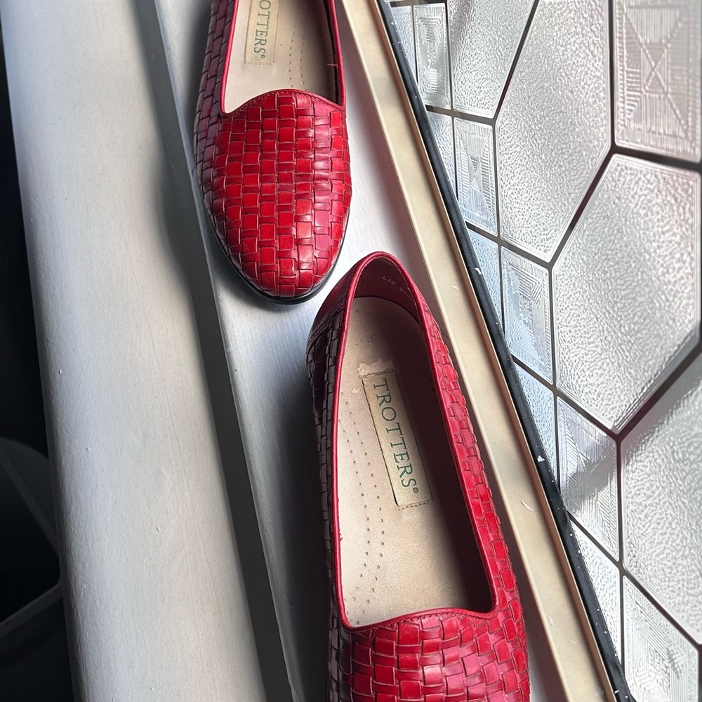Trotters Red Woven Slip-On Loafers